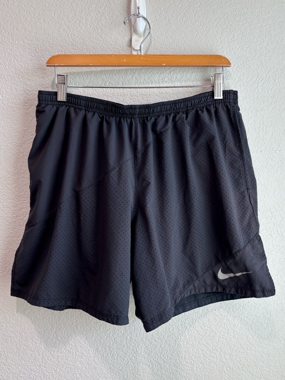 Men’s Nike 7” Running Lined Dri Fit Black Athletic Shorts XL